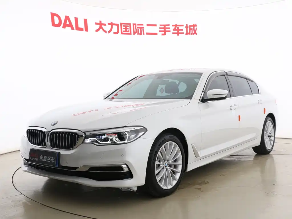 BMW 5 Series 2020 — фото 1