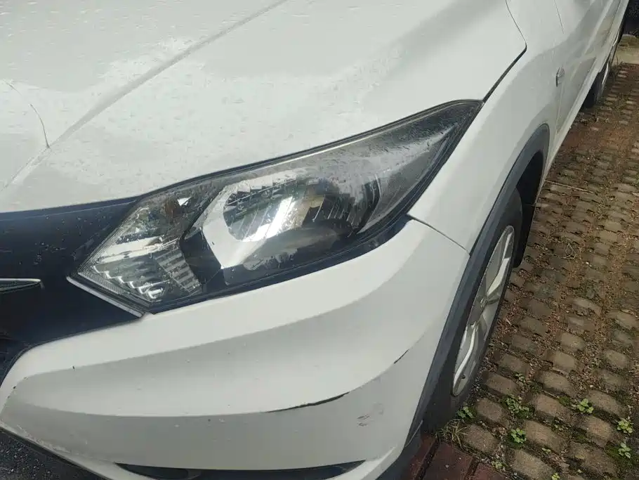 Honda Vezel 2016