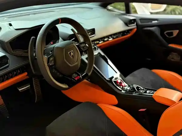 Lamborghini Huracan 2025