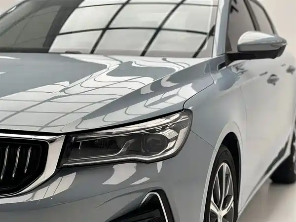 Geely Emgrand 2023