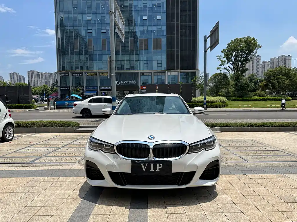 BMW 3 Series 2021