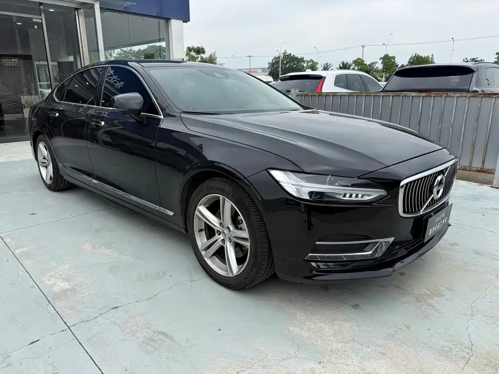 Volvo S90 2019 — фото 1