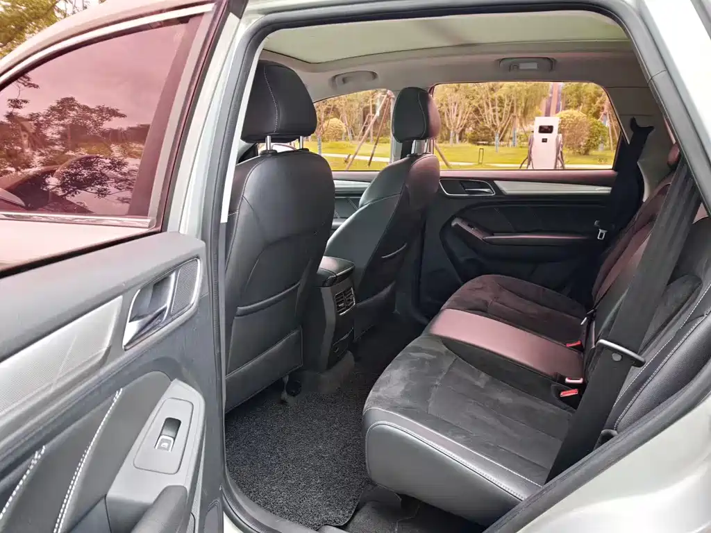 Roewe RX5 New Energy 2018