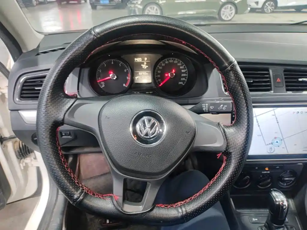 Volkswagen Lavida 2018 — фото 11