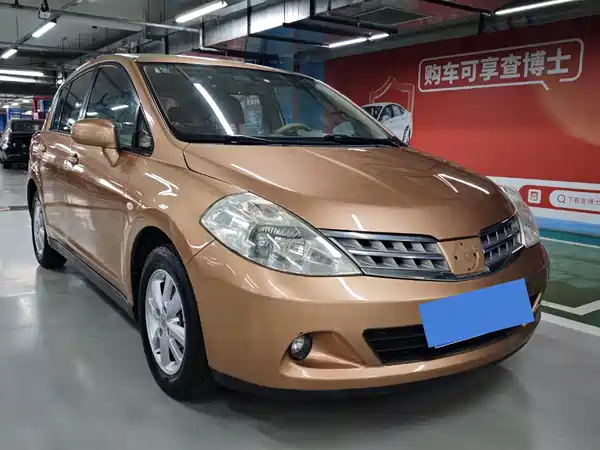 Nissan Tiida 2010