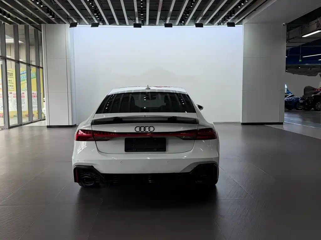 Audi A7 2022 — фото 21