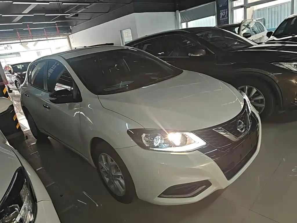Nissan Tiida 2023