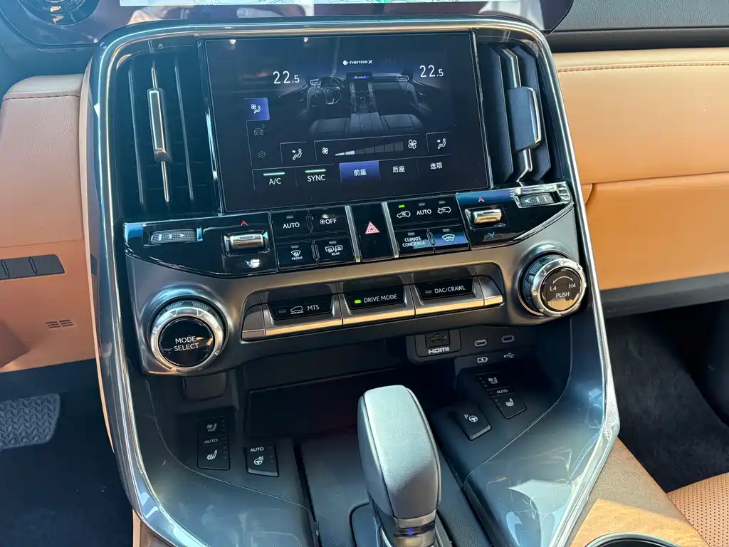 Lexus LX 2025 — фото 11