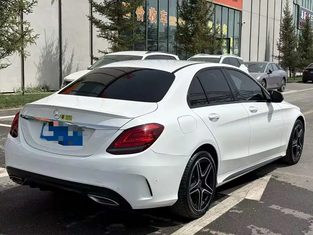 Mercedes-Benz C-Class 2021