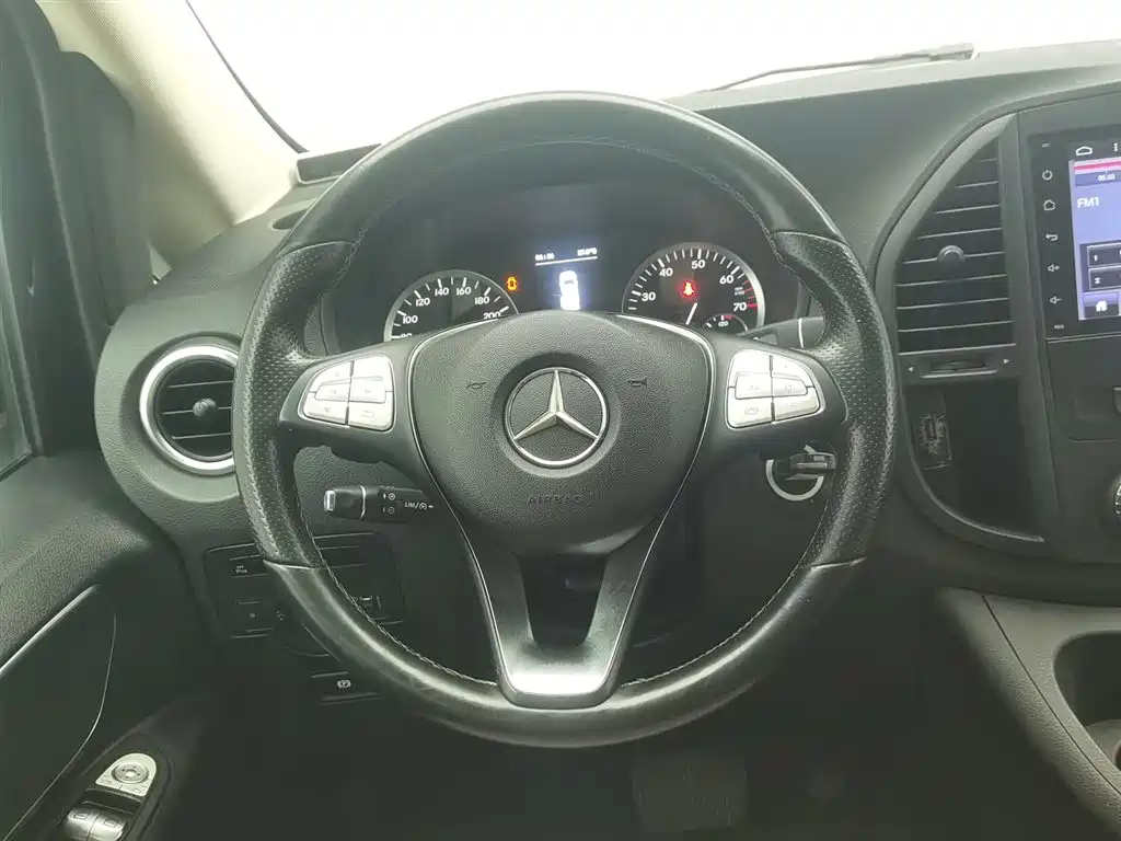 Mercedes-Benz Vito 2016 — фото 11