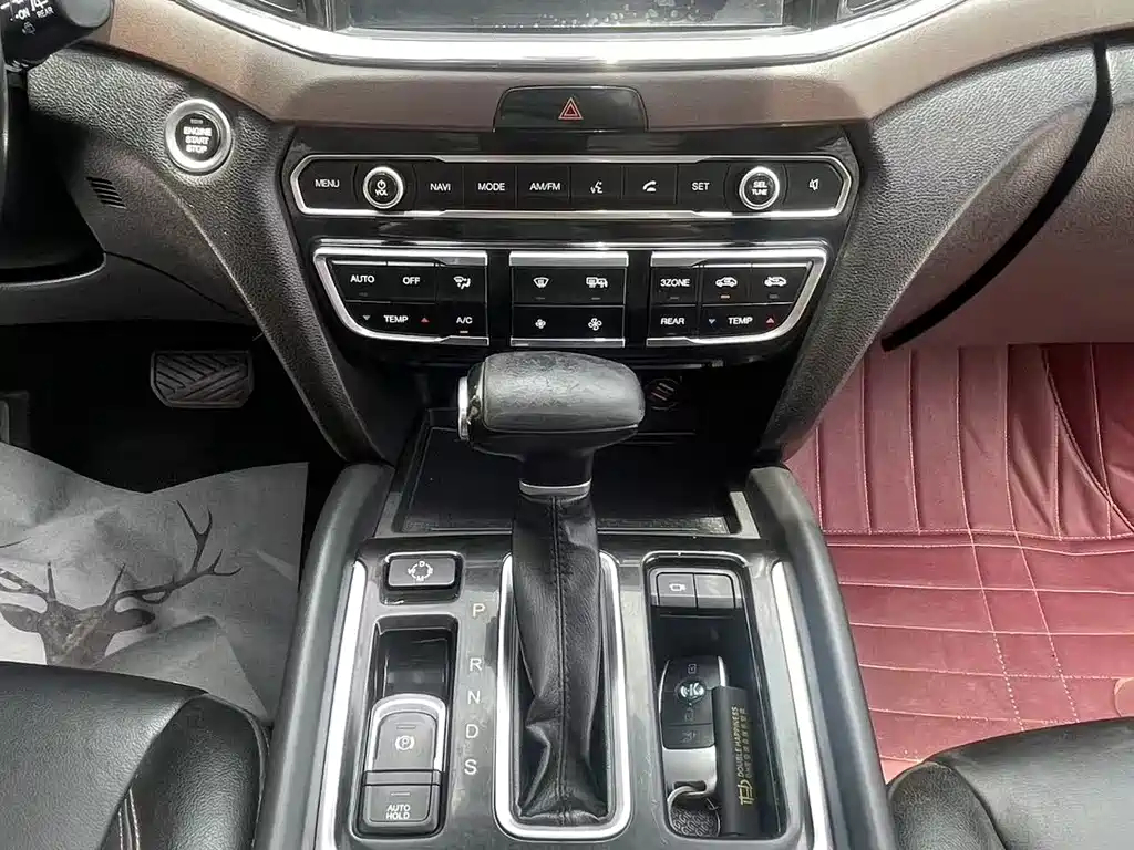 GAC Motor Trumpchi GS8 2017 — фото 18