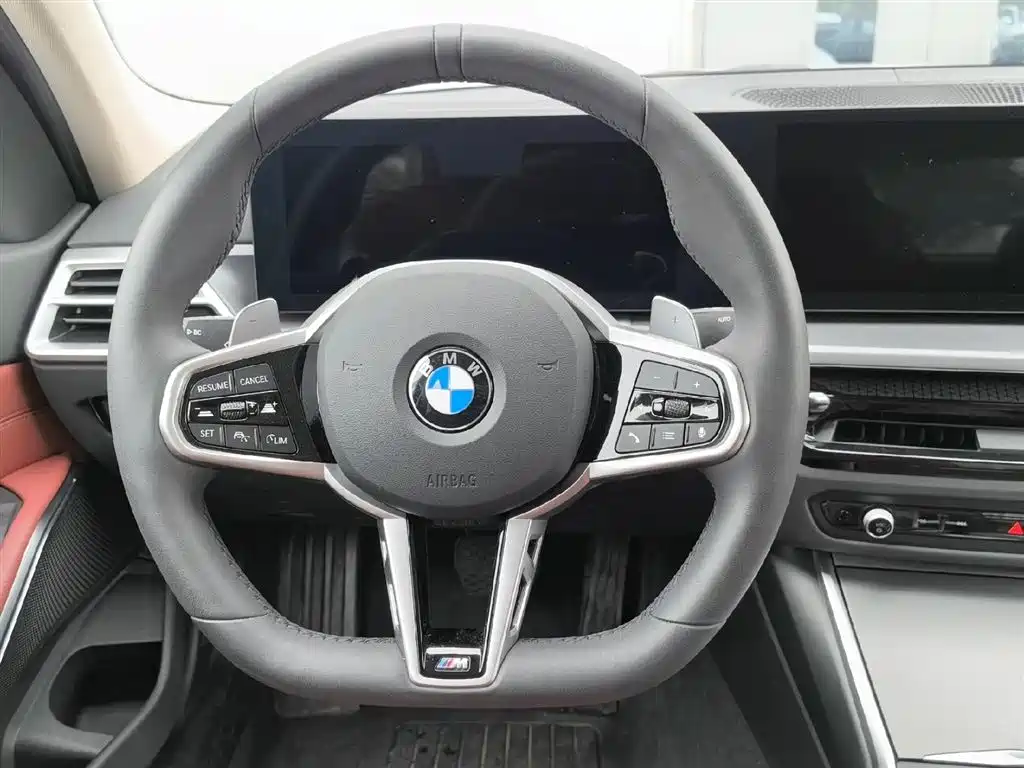 BMW 3 Series 2025 — фото 11