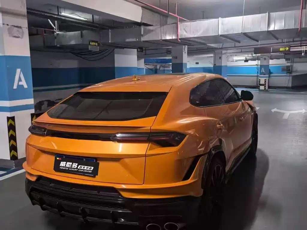Lamborghini Urus 2023