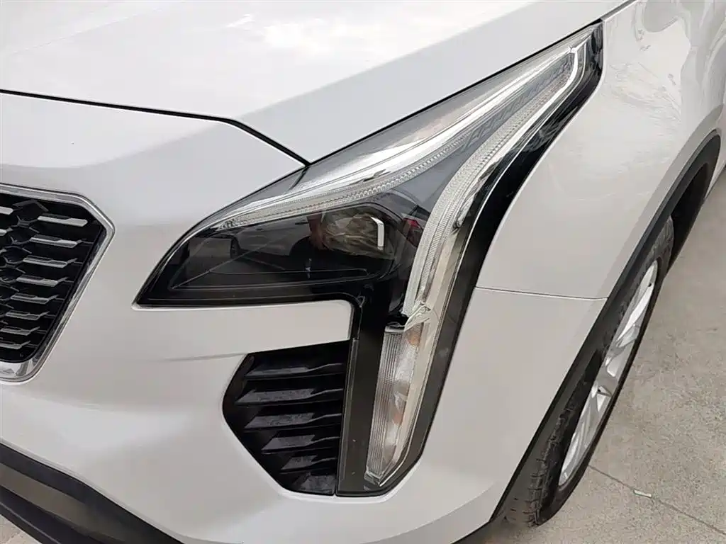 Cadillac XT4 2023 — фото 24