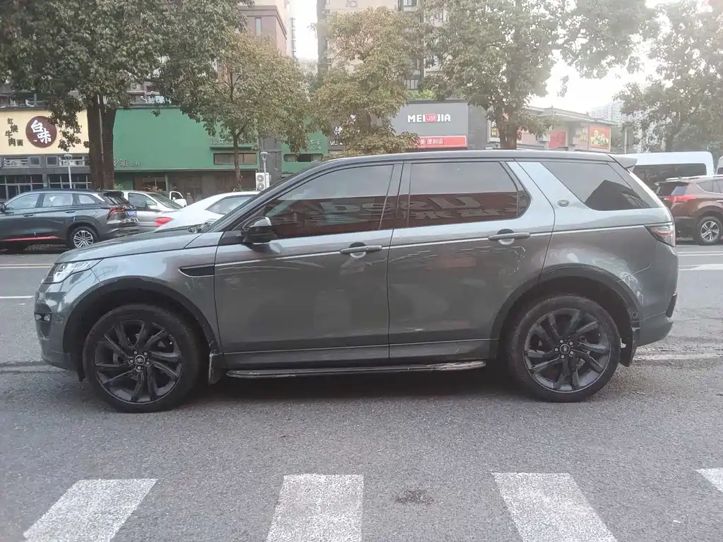 Land Rover Discovery Sport 2019 — фото 17