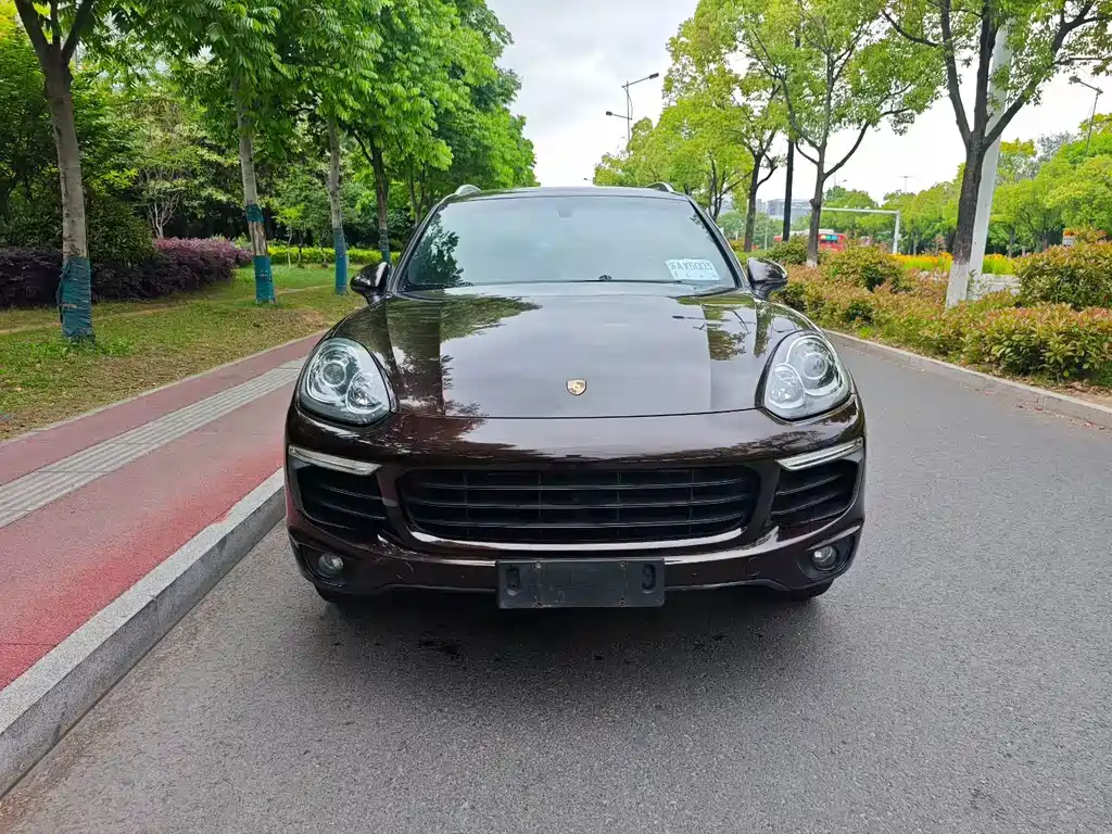 Porsche Cayenne 2016 — фото 2