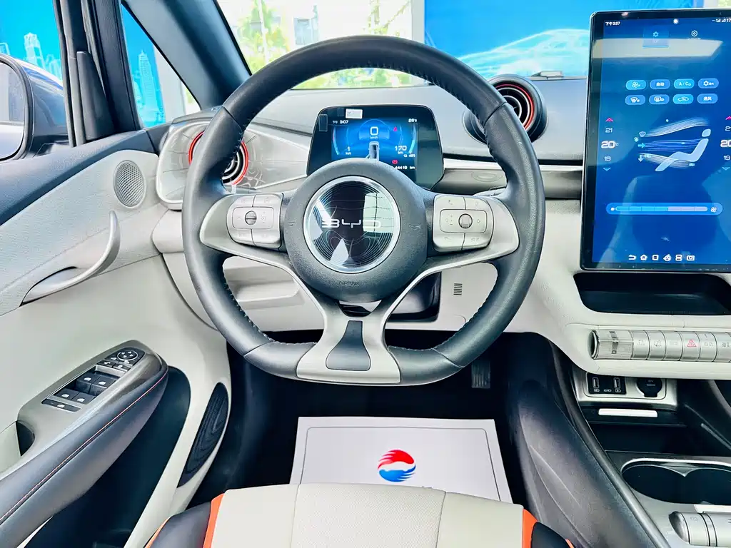 BYD Dolphin 2023 — фото 18