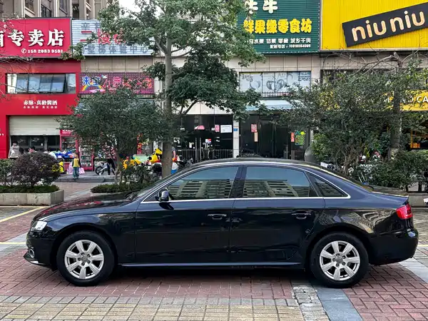 Audi A4L 2012