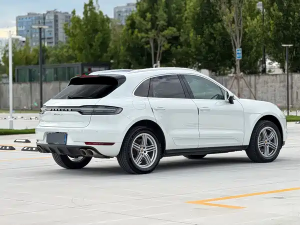 Porsche Macan 2020