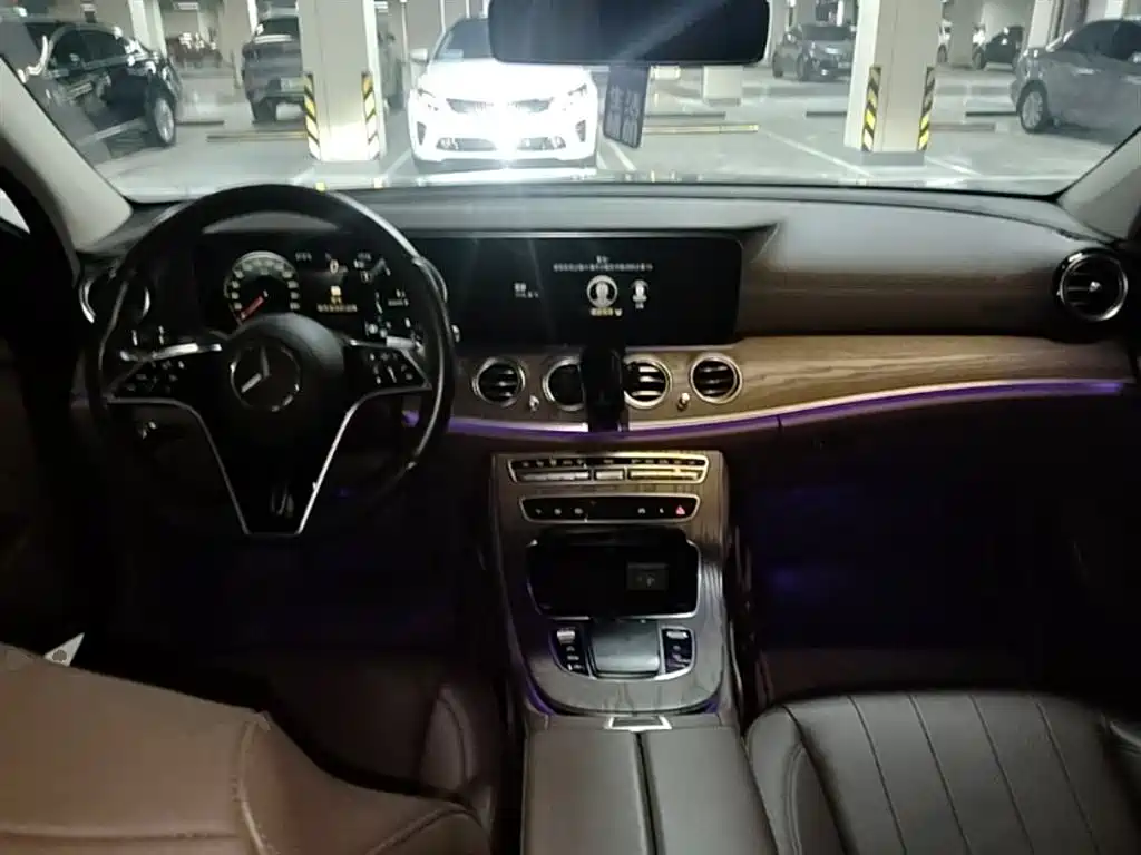 Mercedes-Benz E-Class 2021 — фото 10