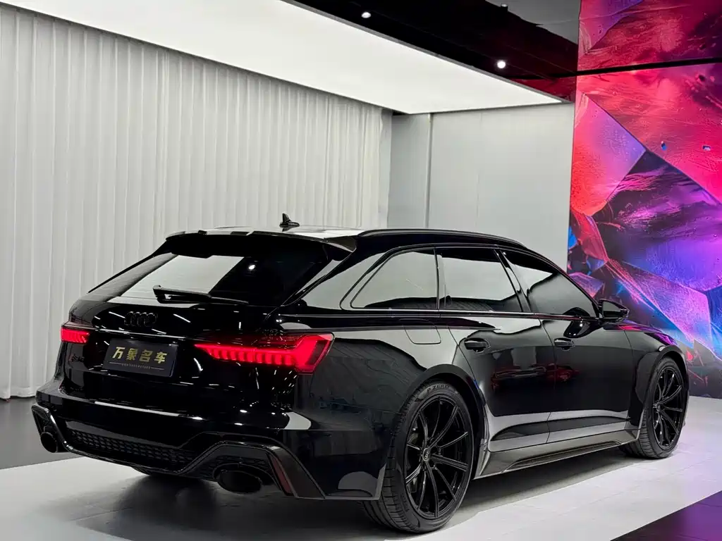 Audi RS 6 2025