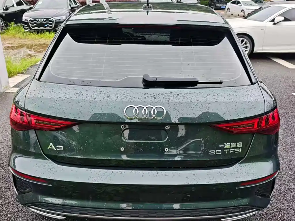 Audi A3 2023 — фото 10