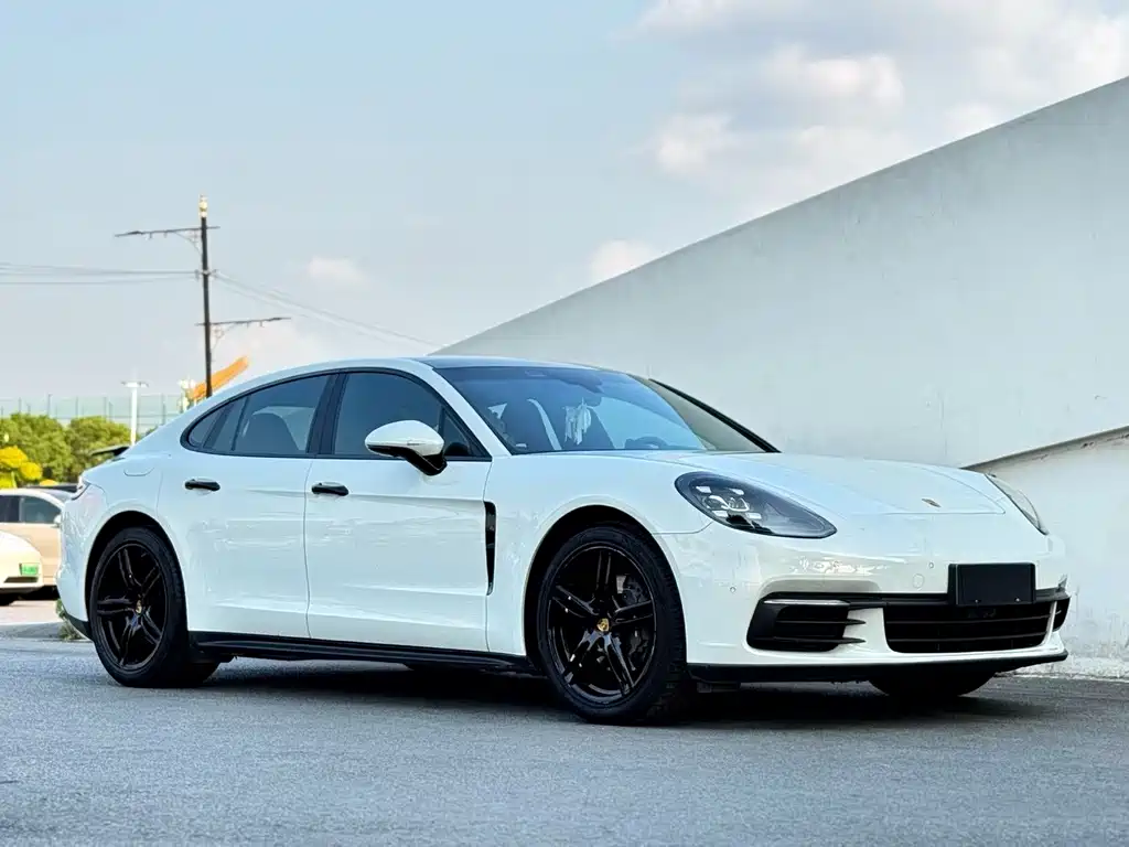 Porsche Panamera 2019 — фото 8