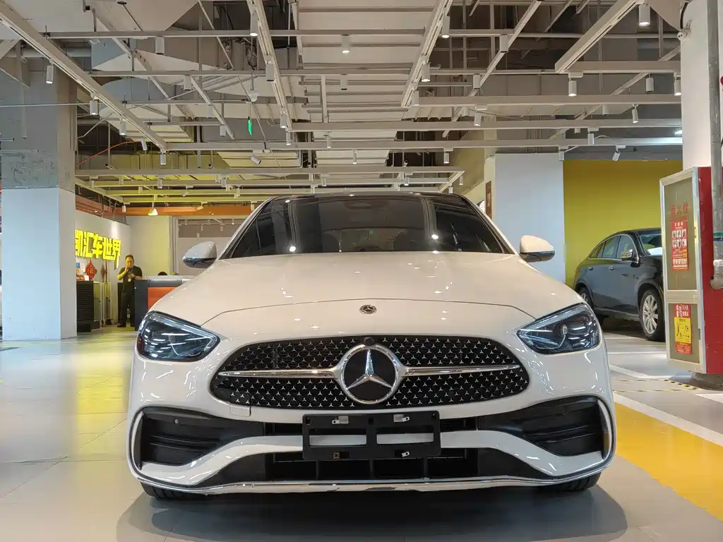 Mercedes-Benz C-Class 2021