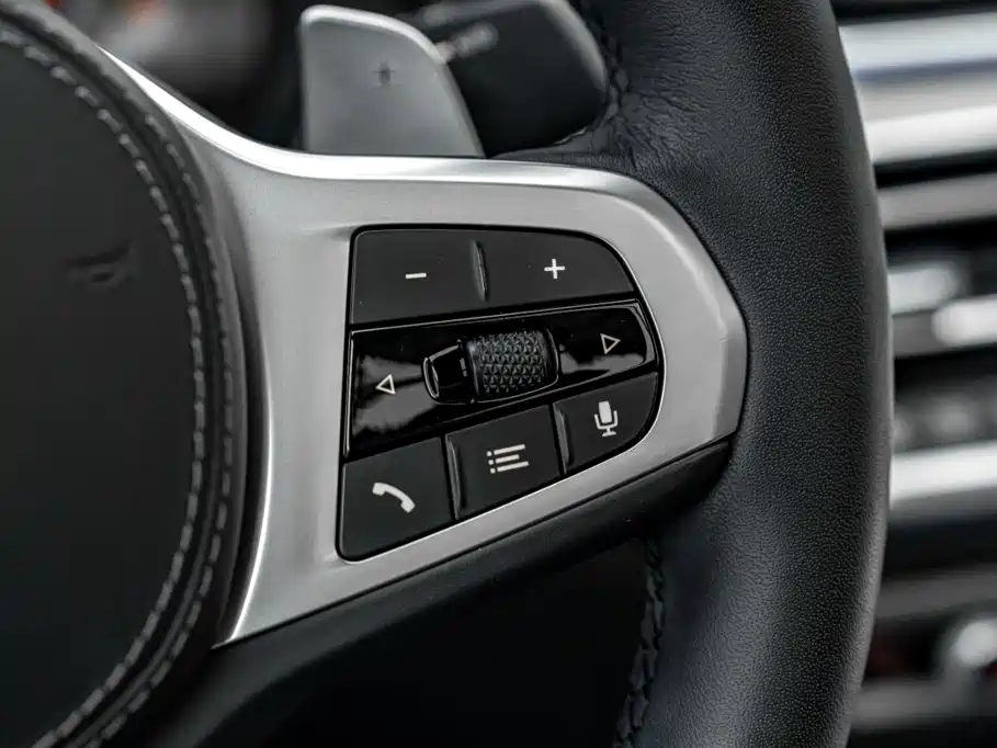 BMW X6 2021 — фото 10