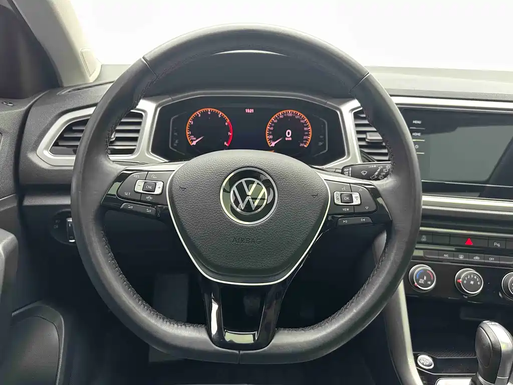 Volkswagen T-Roc 2022 — фото 18