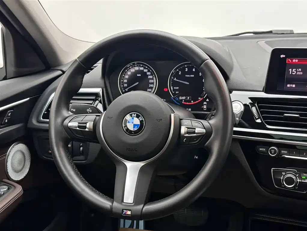 BMW 1 Series 2021 — фото 12
