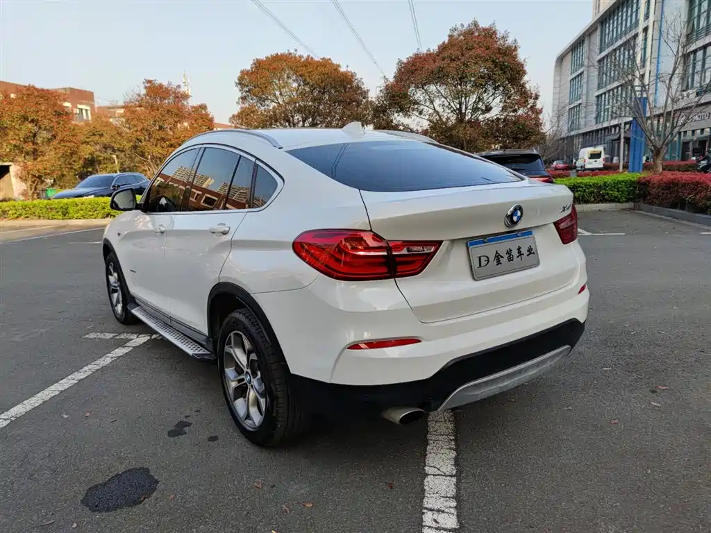 BMW X4 2016 — фото 12