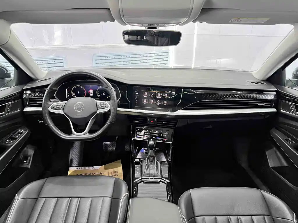 Volkswagen Passat 2023 — фото 17