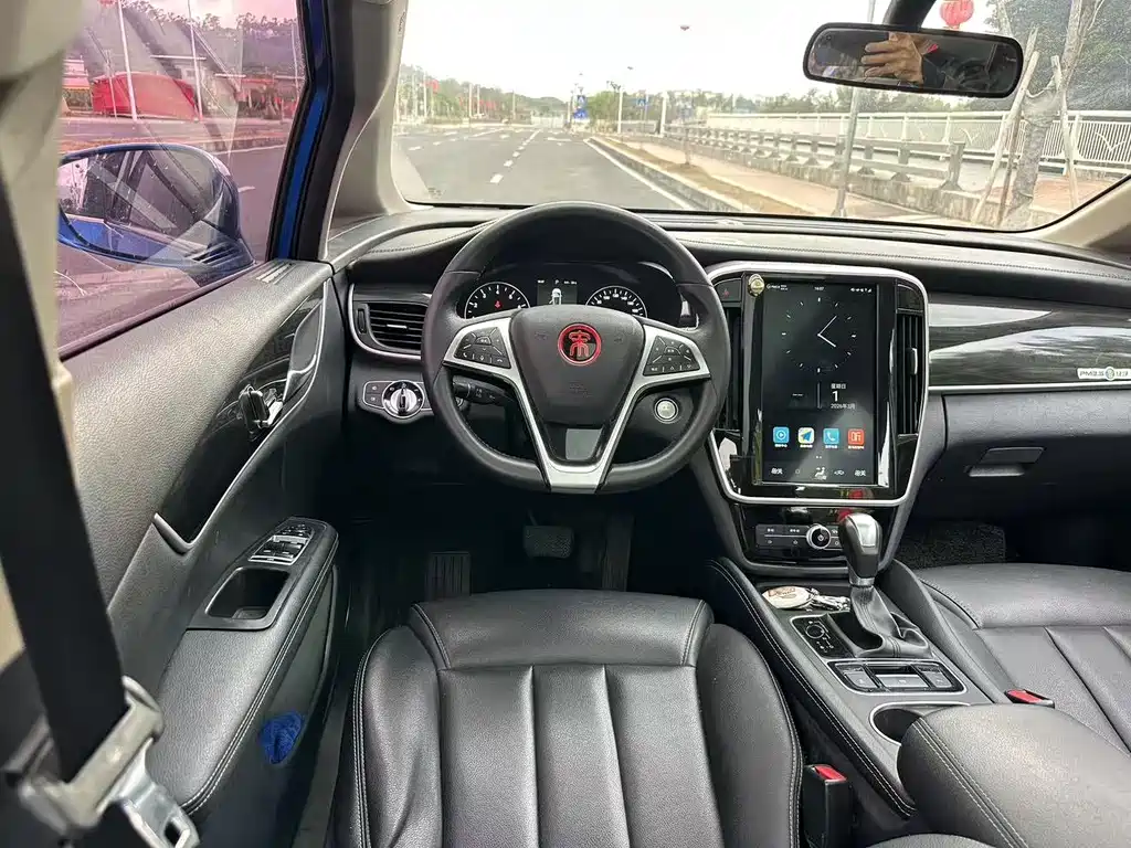 BYD MAX 2018 — фото 16