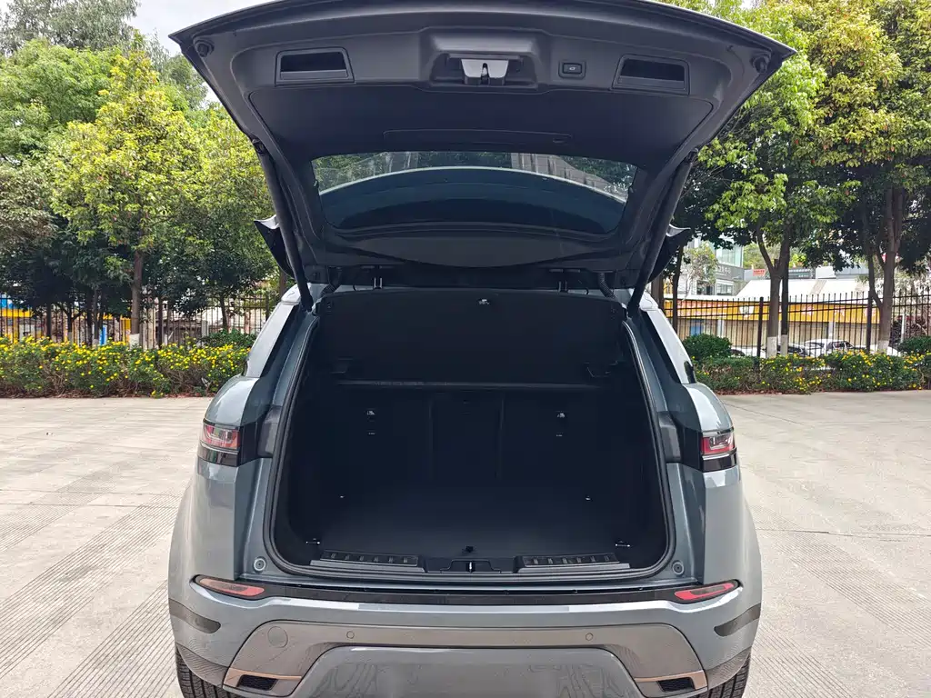Land Rover Evoque 2020 — фото 15