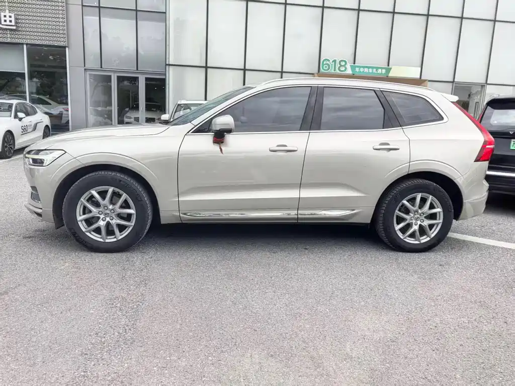 Volvo XC60 2019