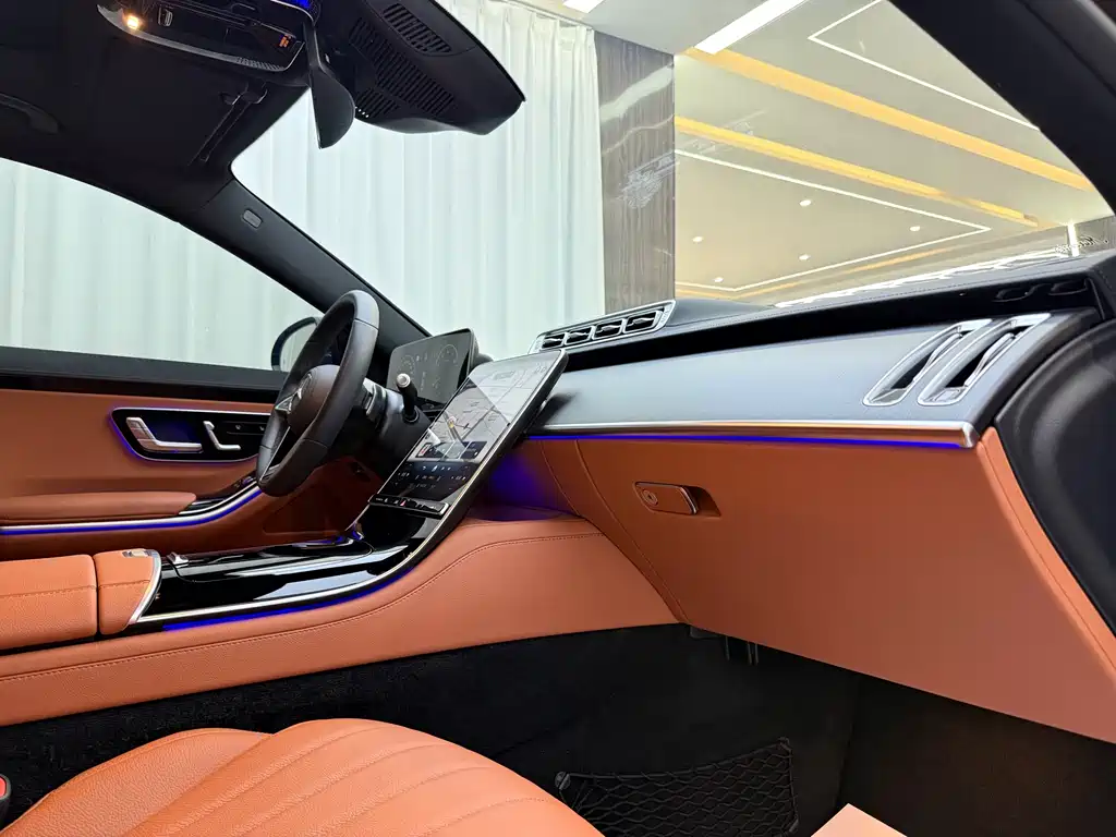 Mercedes-Benz S-Class 2025 — фото 7
