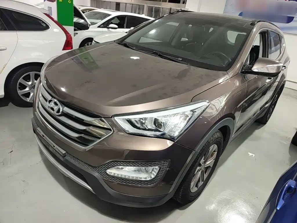 Hyundai Santa Fe 2016 — фото 1