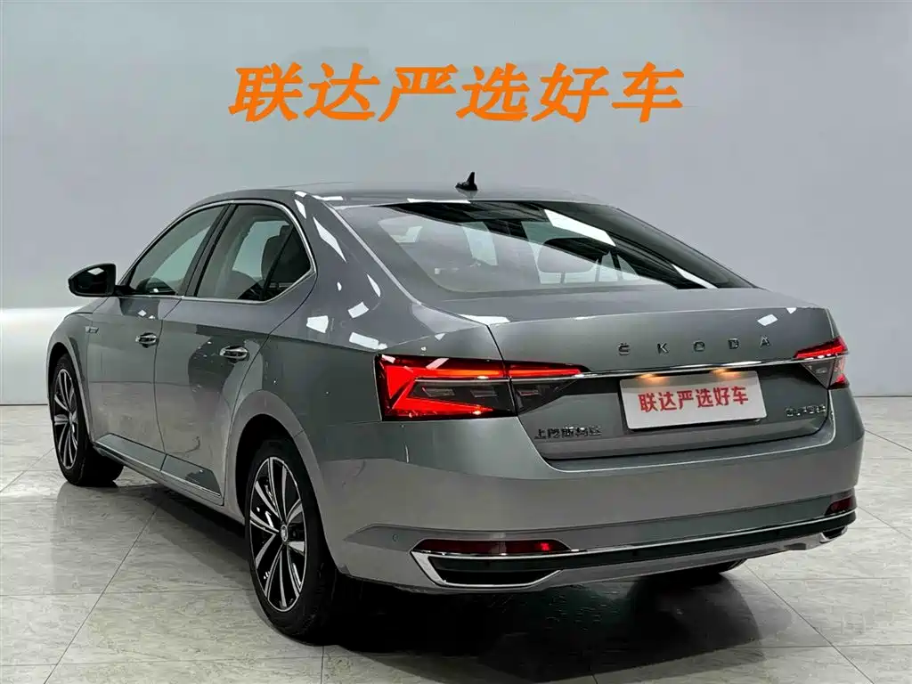Skoda Superb 2024 — фото 24