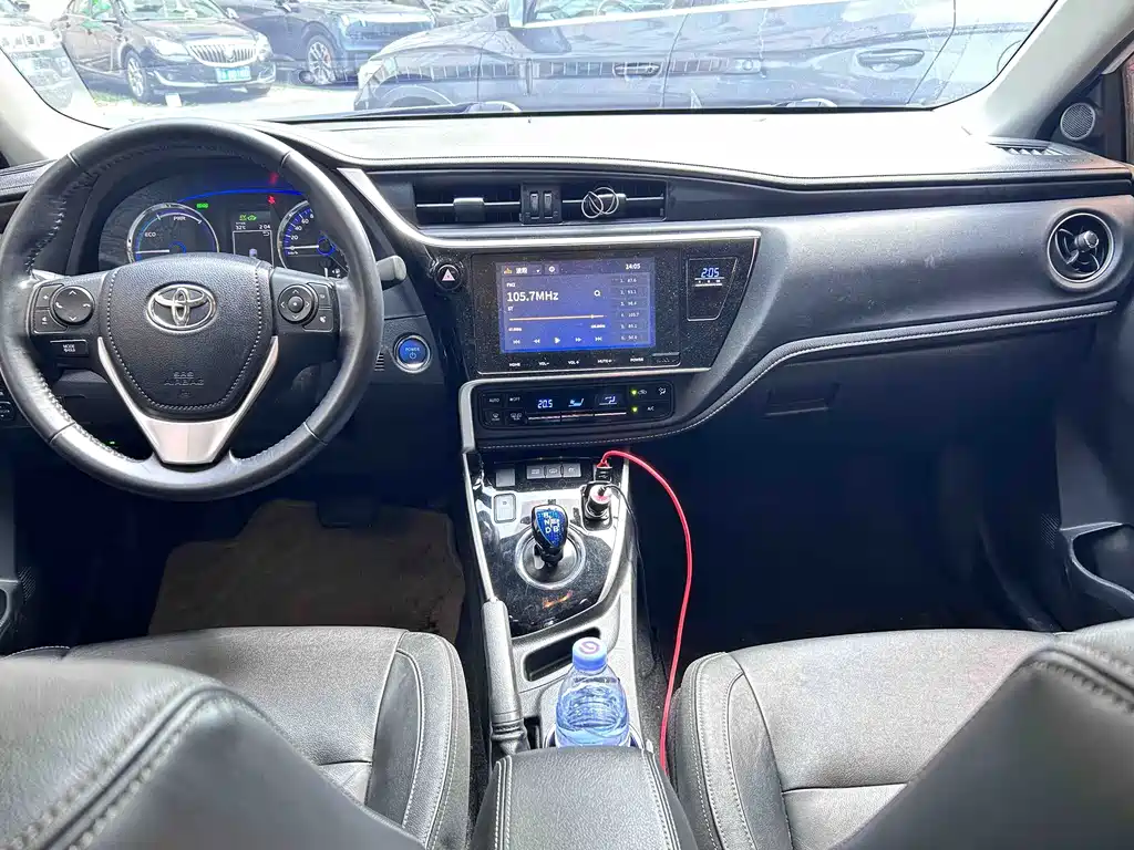 Toyota Corolla Hybrid 2020 — фото 15