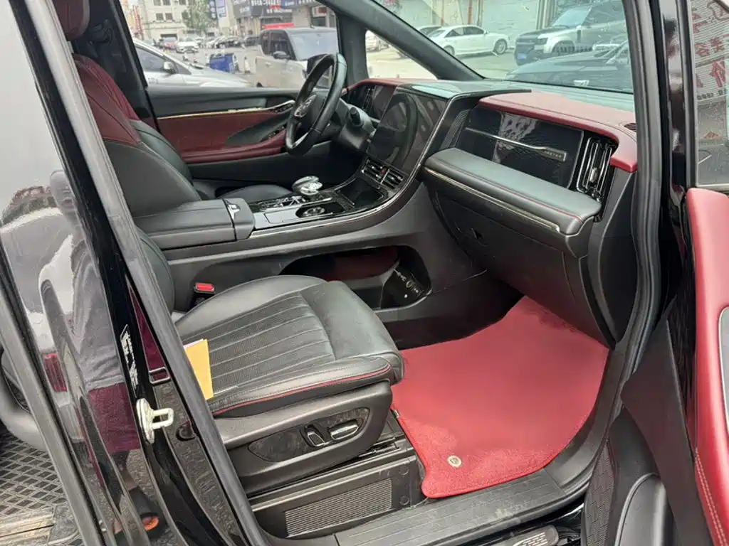 GAC Motor Trumpchi M8 2023 — фото 15