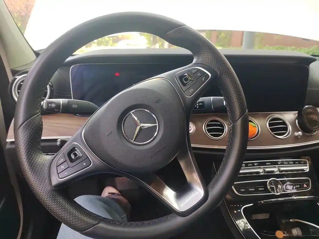 Mercedes-Benz E-Class 2017