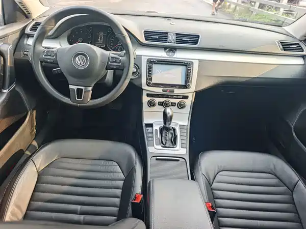 Volkswagen Magotan 2015
