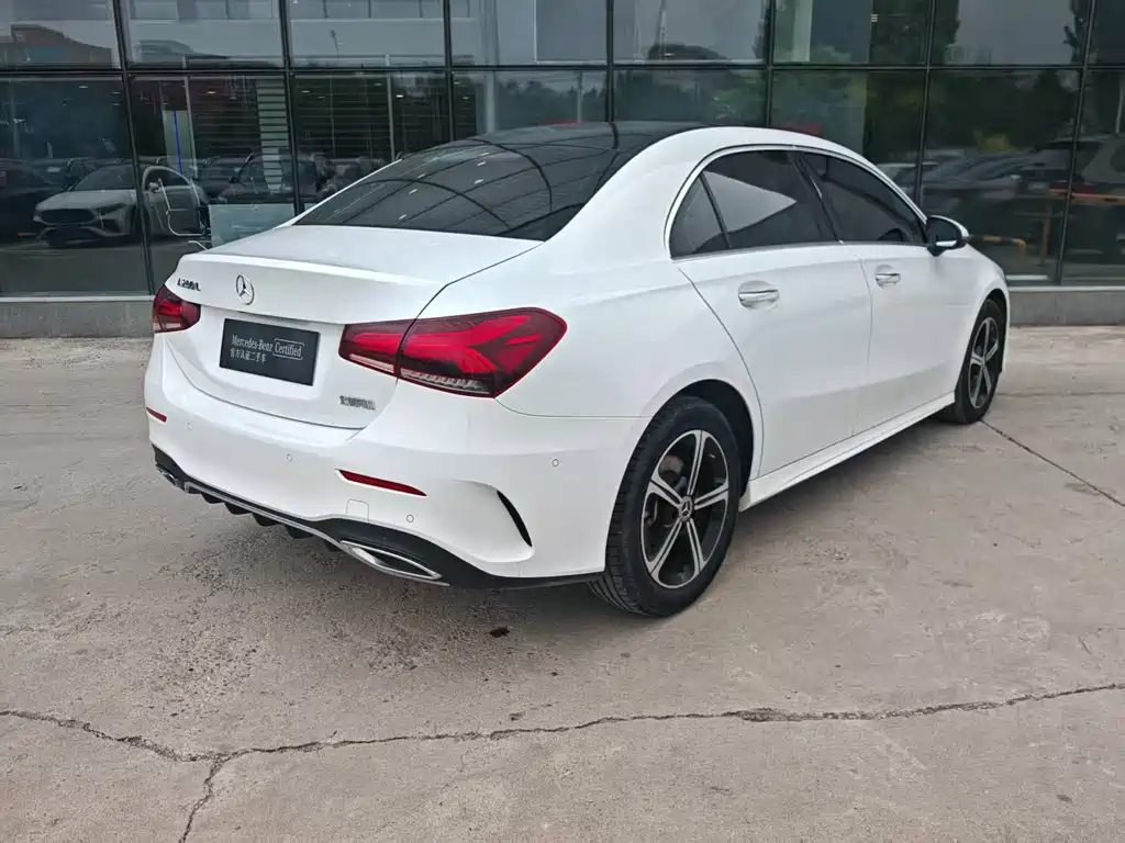 Mercedes-Benz A-Class 2023 — фото 7