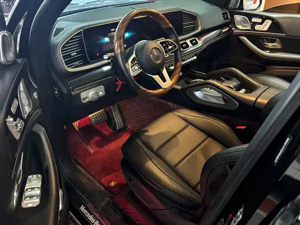 Mercedes-Benz GLS 2020