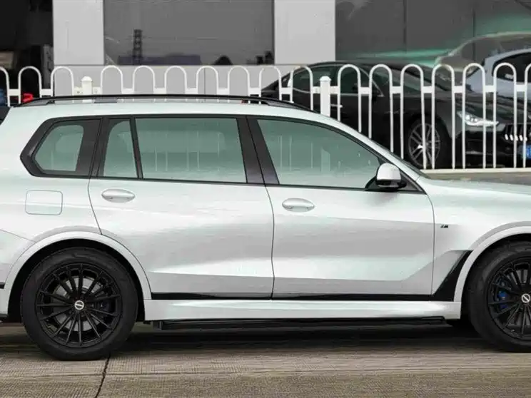 BMW X7 2022 — фото 3