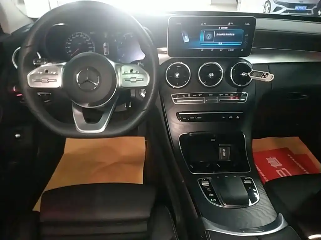 Mercedes-Benz C-Class 2020 — фото 13
