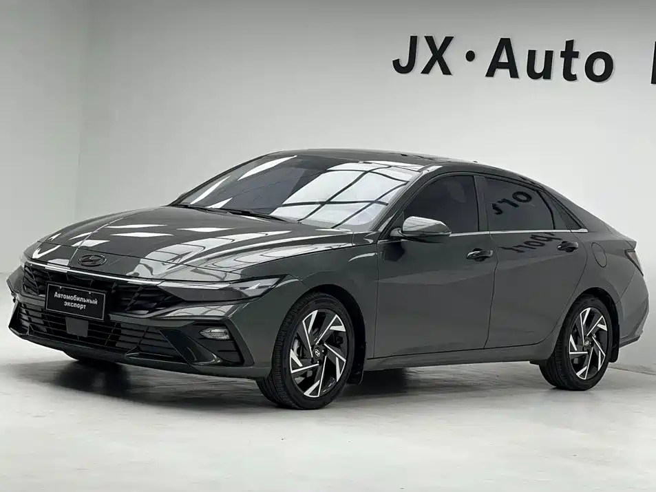 Hyundai Elantra 2025