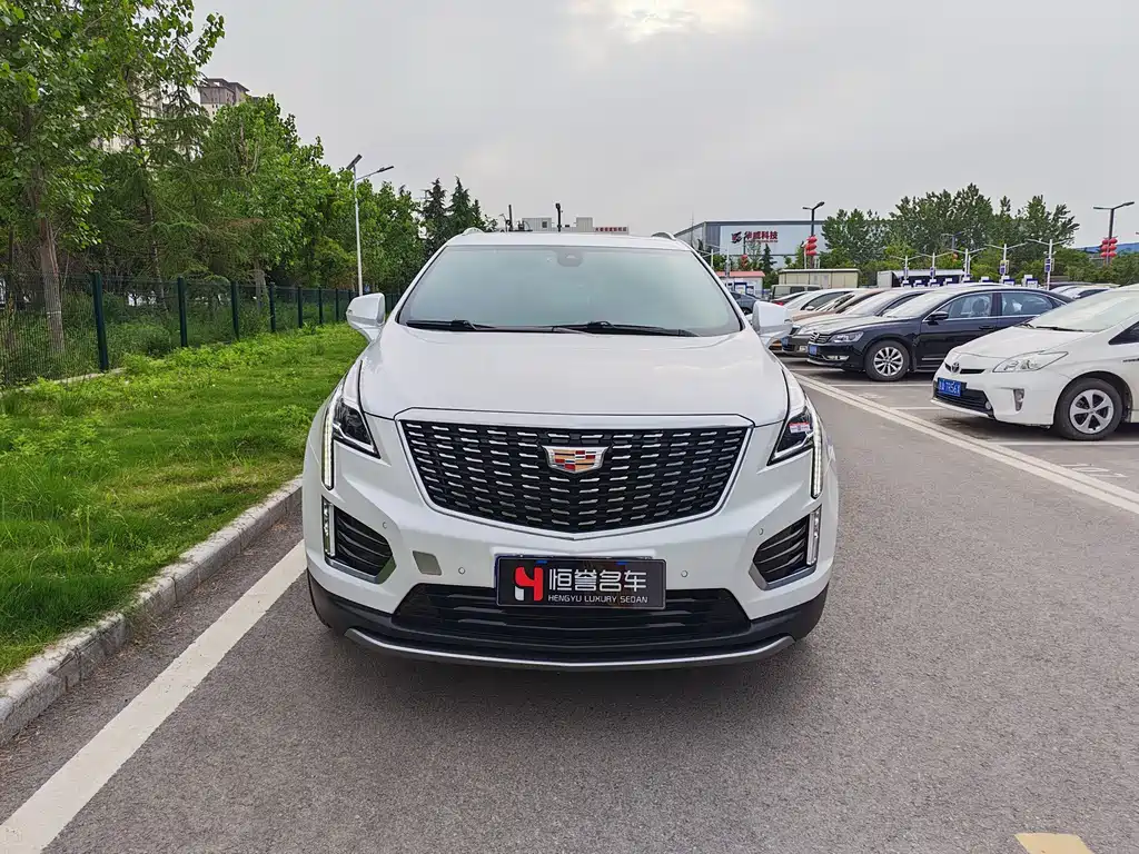 Cadillac XT5 2023 — фото 2