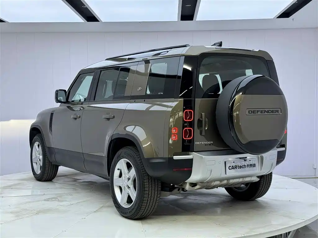 Land Rover Defender 2020 — фото 7